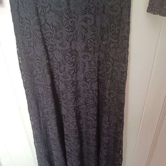 Coeur Vague Brand Woman's Black Lace Overlay Maxi Dress - Picture 9 of 9